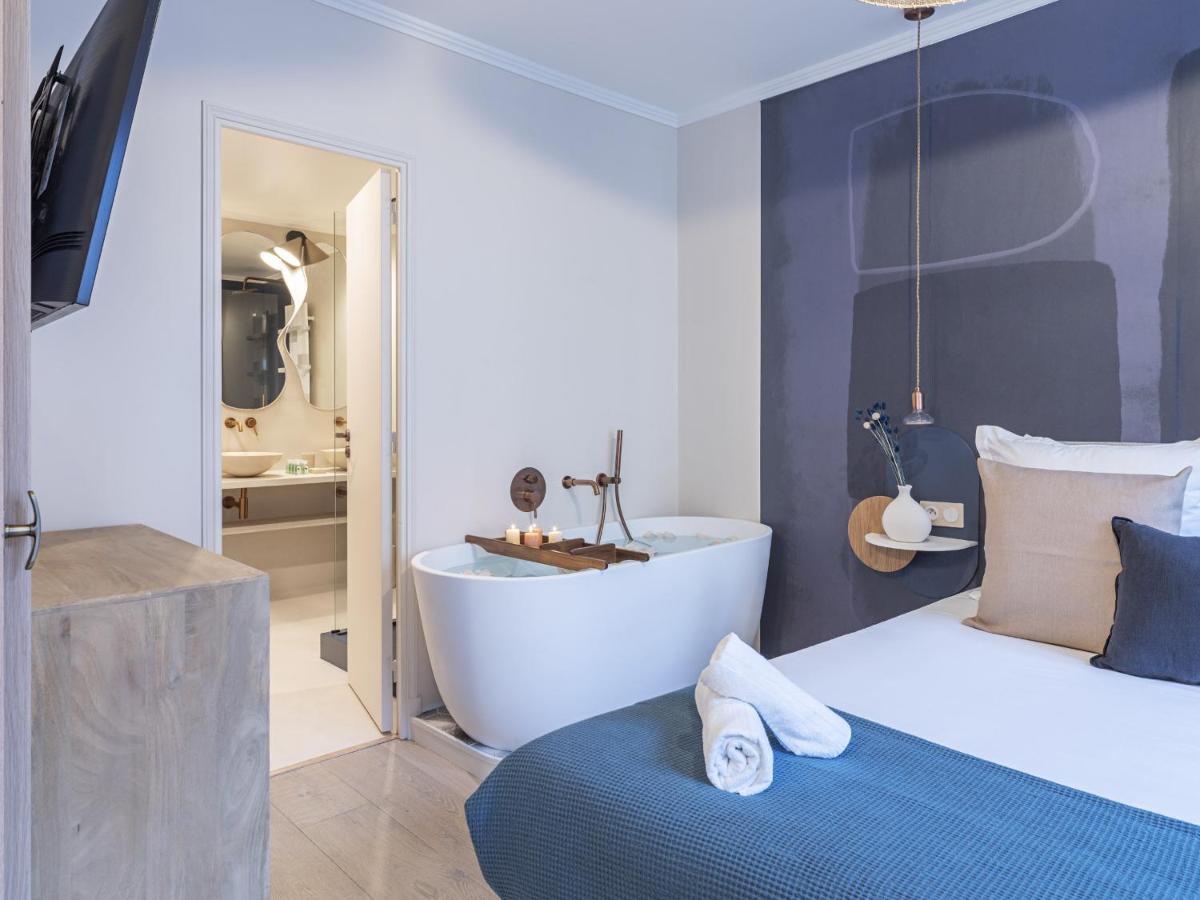 The Blue Suite On Champs Elysees Avenue ปารีส ภายนอก รูปภาพ