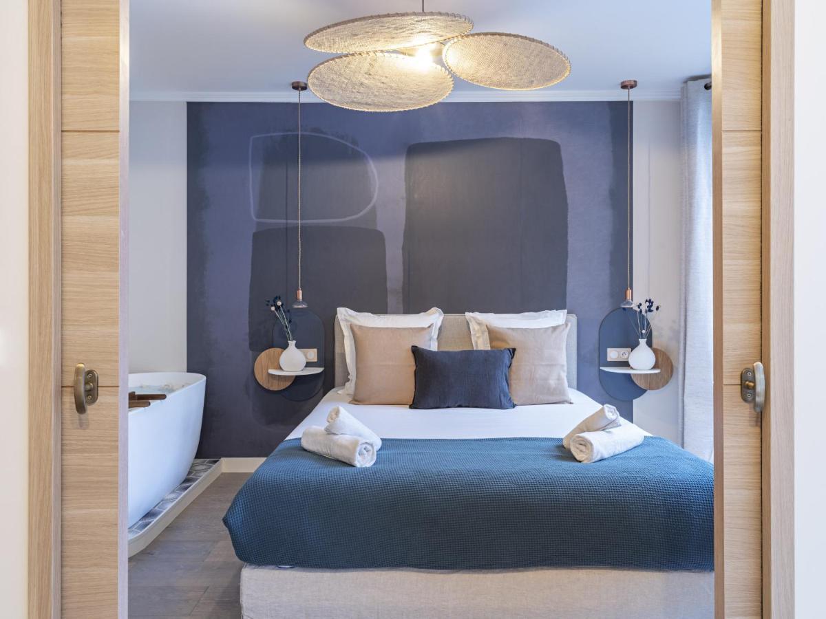 The Blue Suite On Champs Elysees Avenue ปารีส ภายนอก รูปภาพ